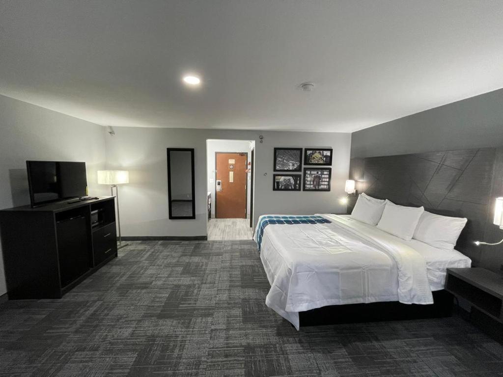 La Quinta Inn By Wyndham Indianapolis Airport Executive Dr Εξωτερικό φωτογραφία