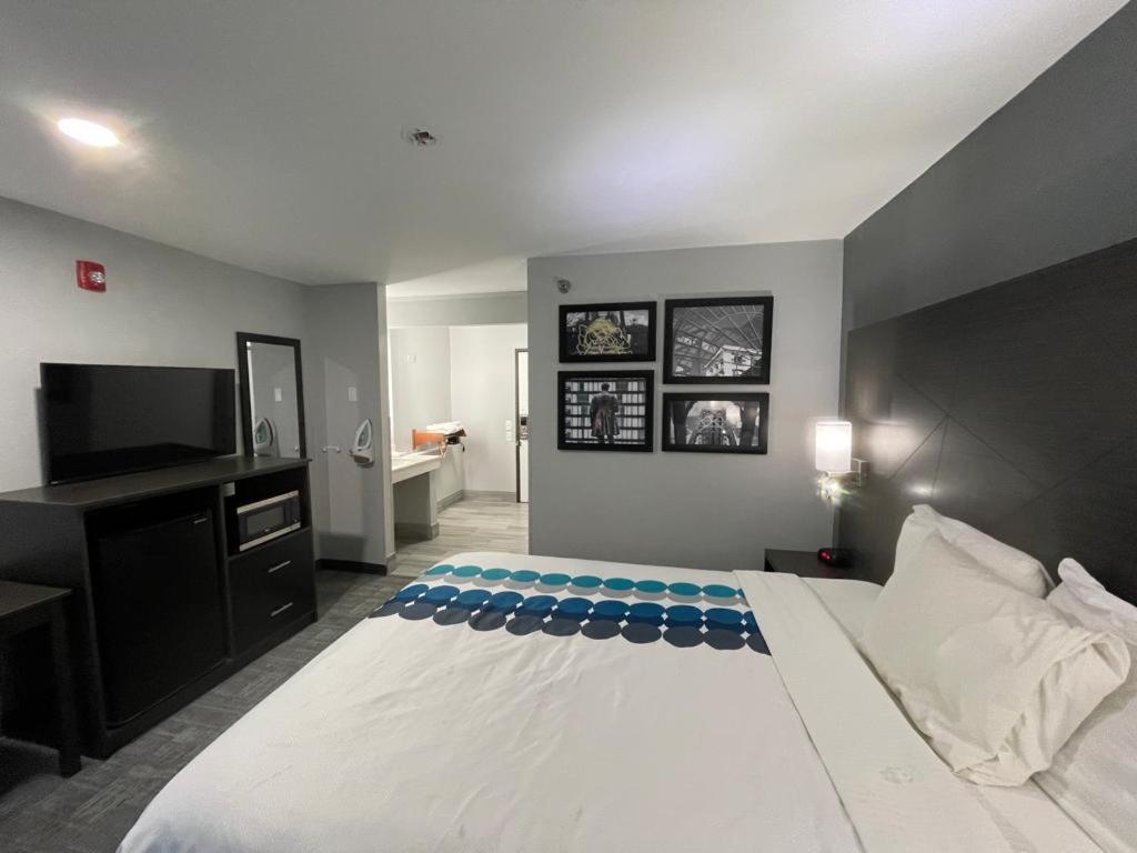 La Quinta Inn By Wyndham Indianapolis Airport Executive Dr Εξωτερικό φωτογραφία