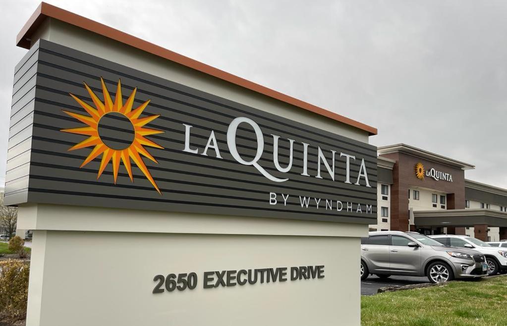 La Quinta Inn By Wyndham Indianapolis Airport Executive Dr Εξωτερικό φωτογραφία