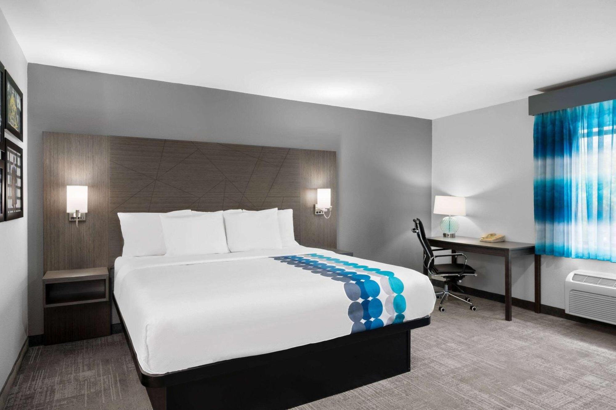La Quinta Inn By Wyndham Indianapolis Airport Executive Dr Εξωτερικό φωτογραφία