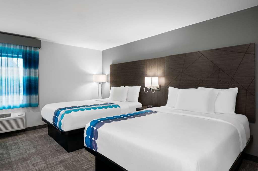 La Quinta Inn By Wyndham Indianapolis Airport Executive Dr Δωμάτιο φωτογραφία