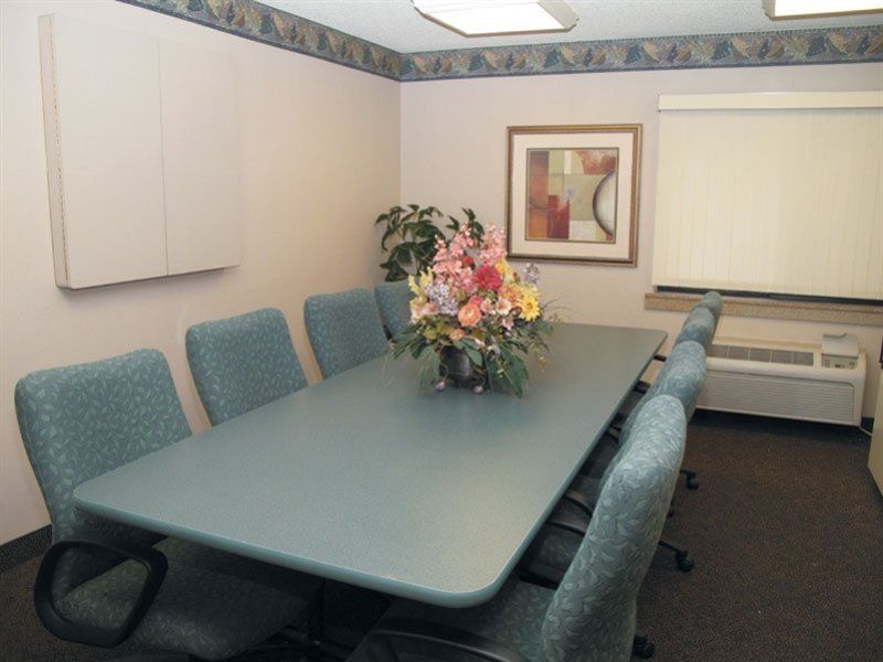La Quinta Inn By Wyndham Indianapolis Airport Executive Dr Εξωτερικό φωτογραφία
